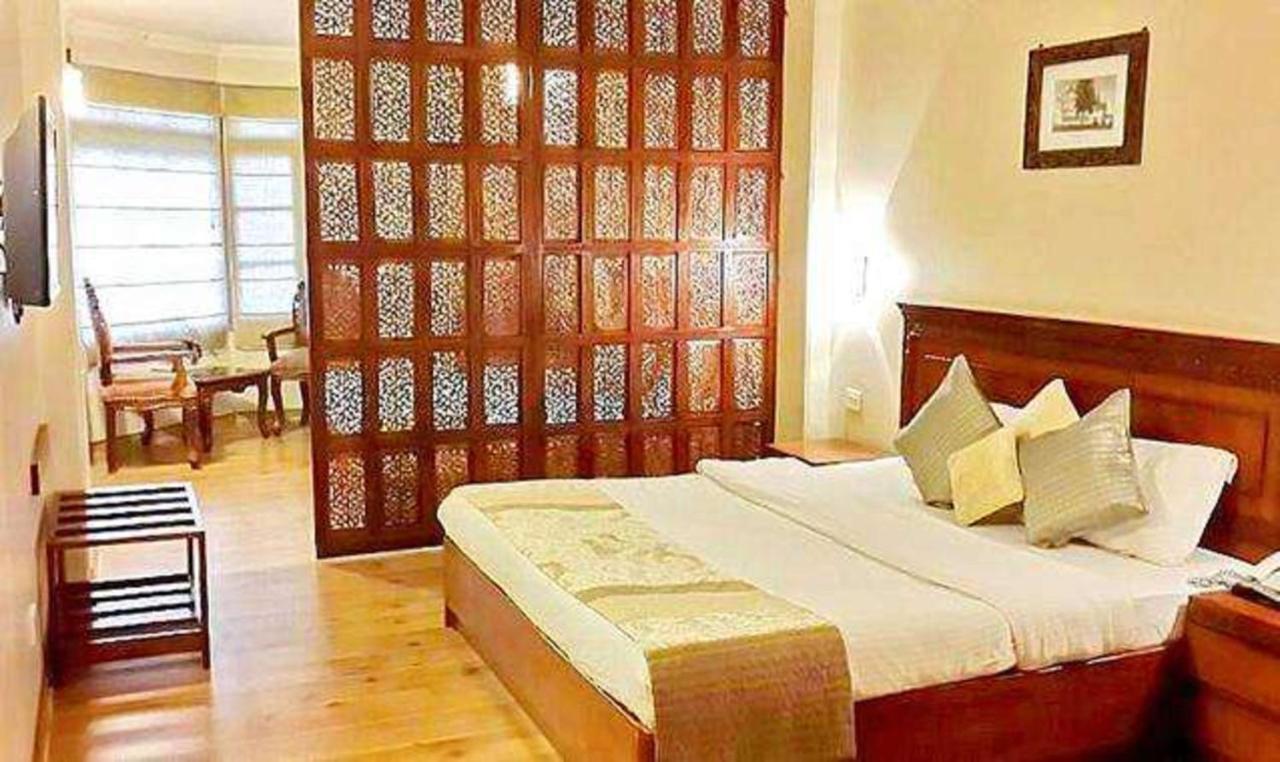 Wingait Inn - Hotel Near Mall Road Shimla Zewnętrze zdjęcie