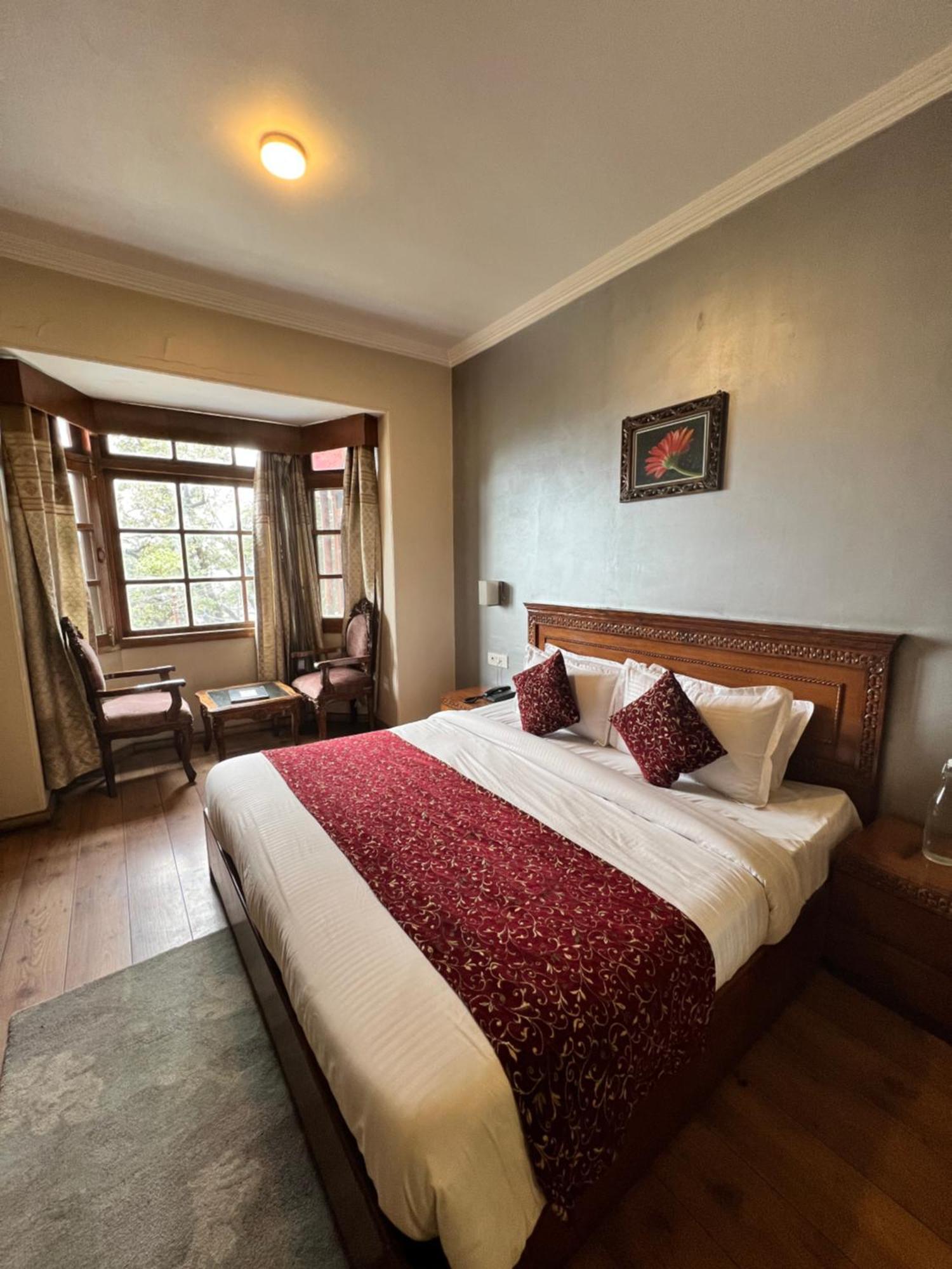 Wingait Inn - Hotel Near Mall Road Shimla Zewnętrze zdjęcie