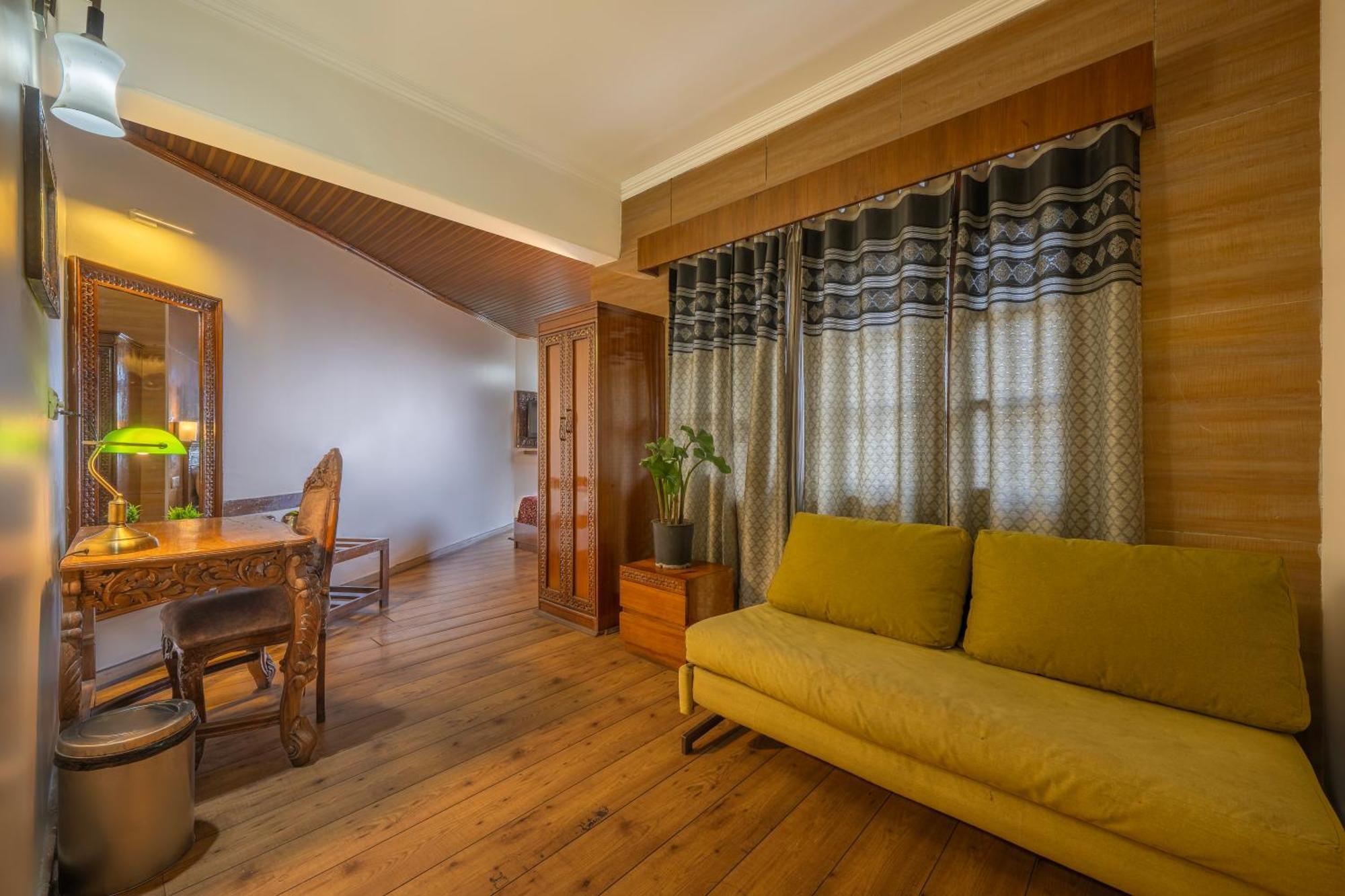 Wingait Inn - Hotel Near Mall Road Shimla Zewnętrze zdjęcie