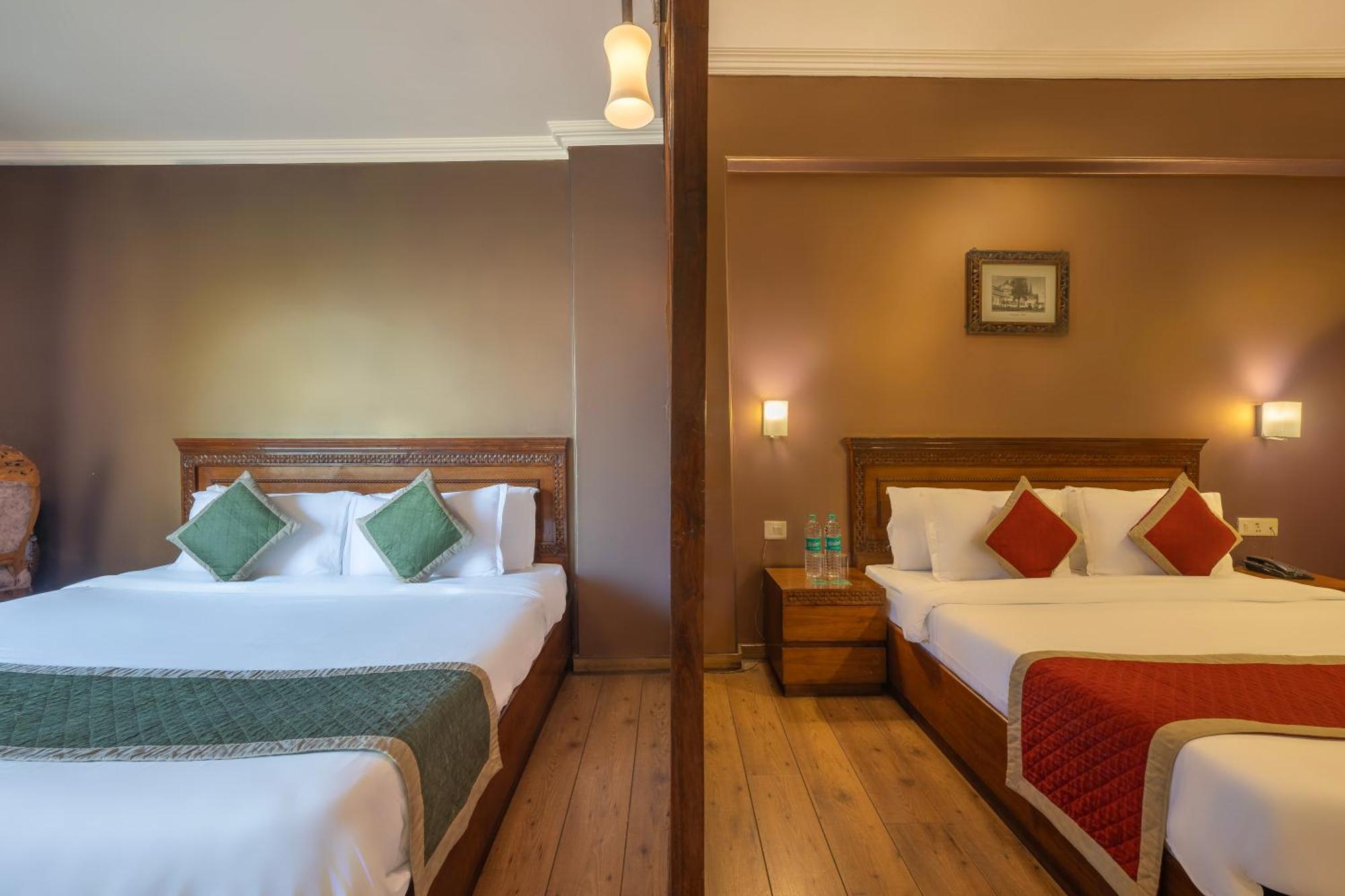 Wingait Inn - Hotel Near Mall Road Shimla Zewnętrze zdjęcie