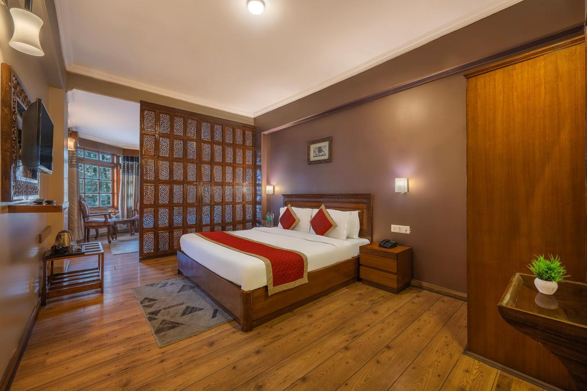 Wingait Inn - Hotel Near Mall Road Shimla Zewnętrze zdjęcie