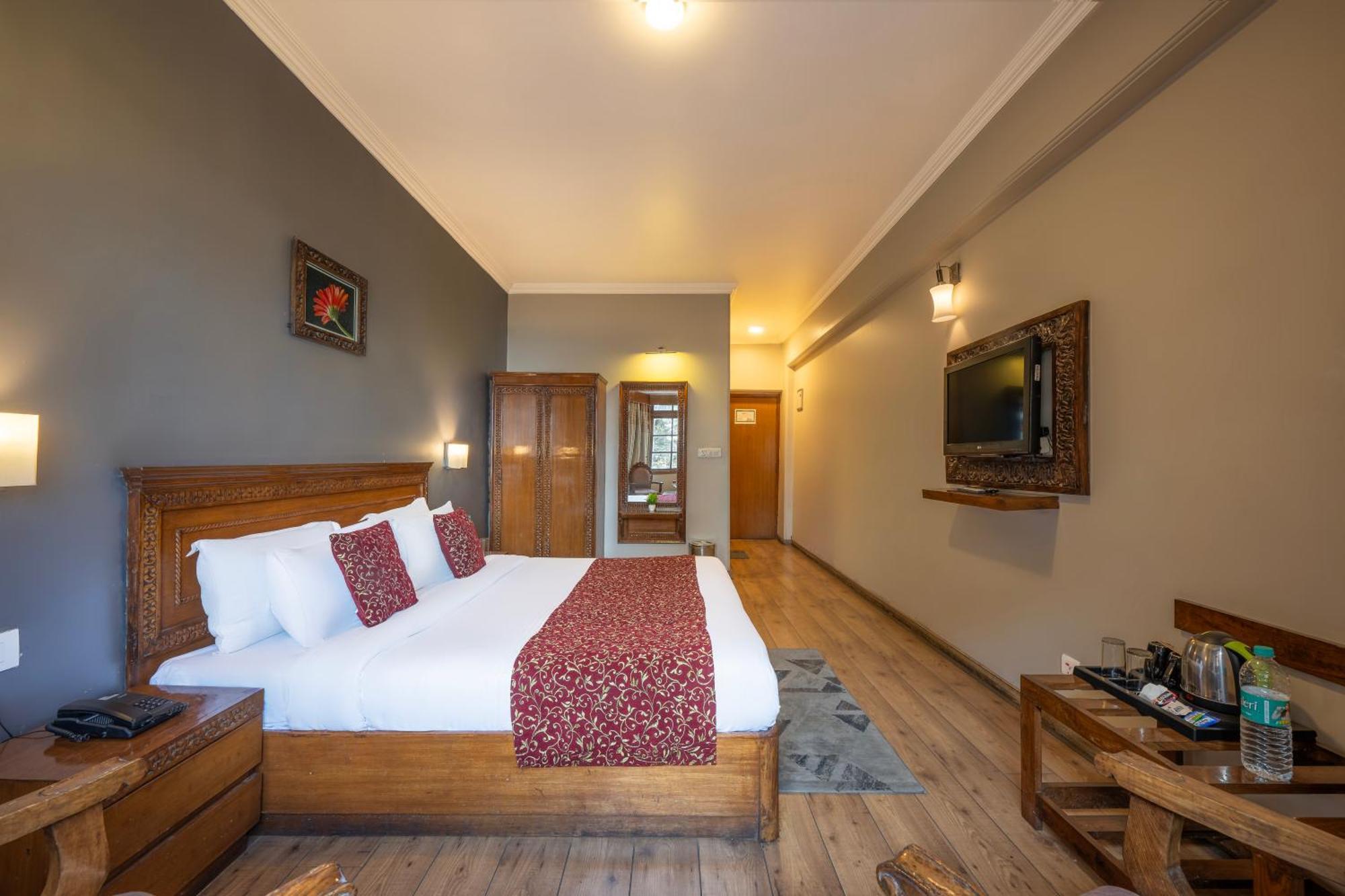 Wingait Inn - Hotel Near Mall Road Shimla Zewnętrze zdjęcie
